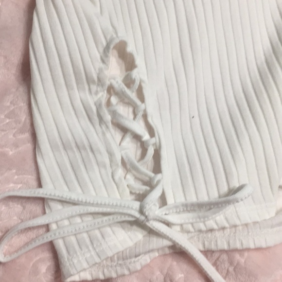 Forever 21 Ribbed Crop Top - Picture 2 of 2